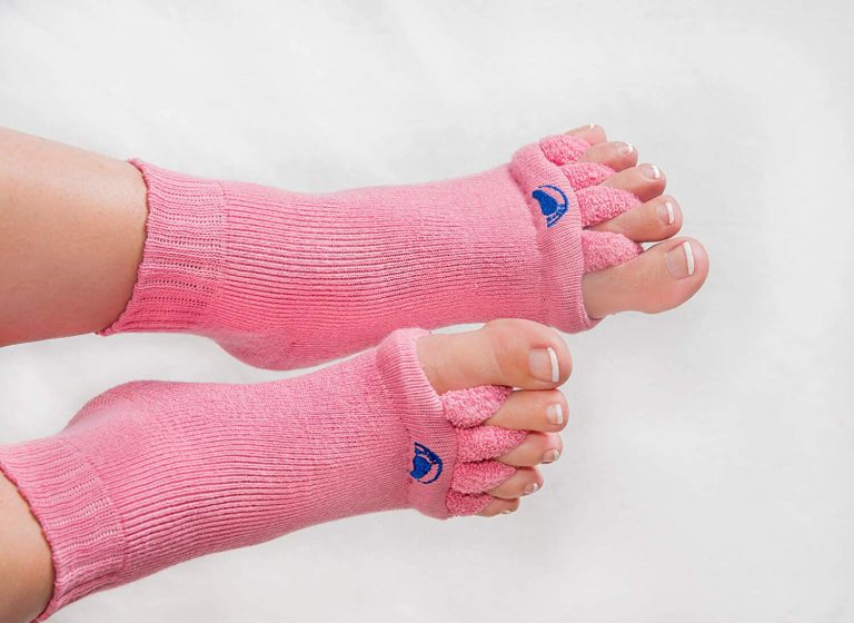 Happy Feet Foot Alignment Socks Review – Best or Worst for Achy Feet?