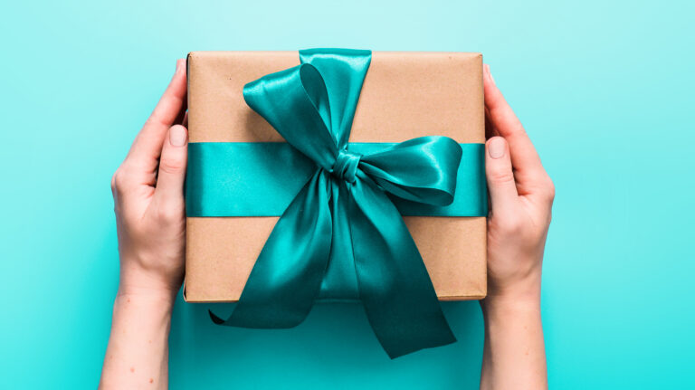 Gifts Under $100 Australia – 8 Best Options to Consider
